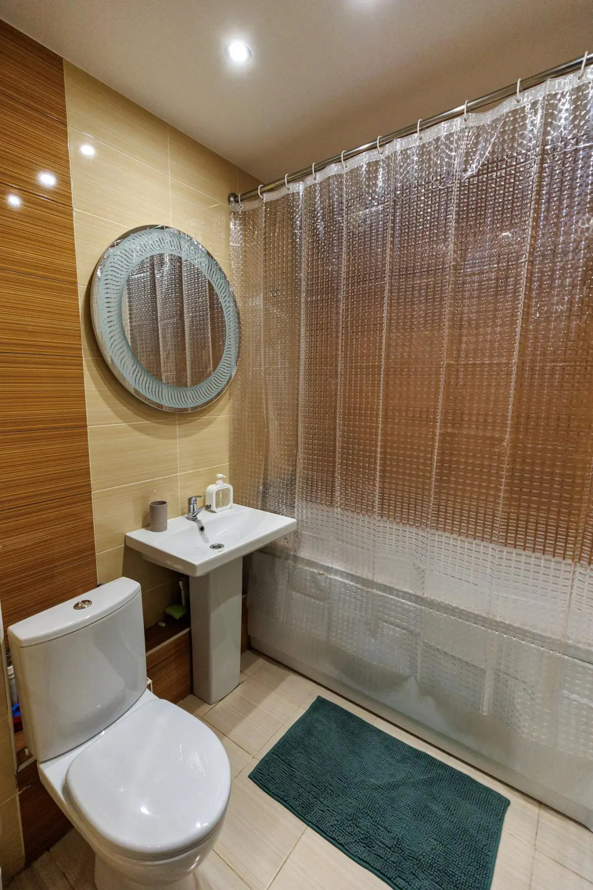 Апартаменты Уютные 1-комнатные на Академика Сахарова 119к2