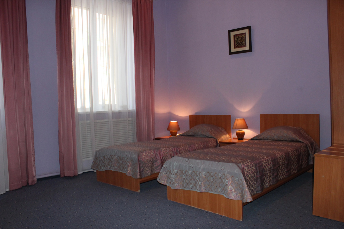 Отель Золотой Лев