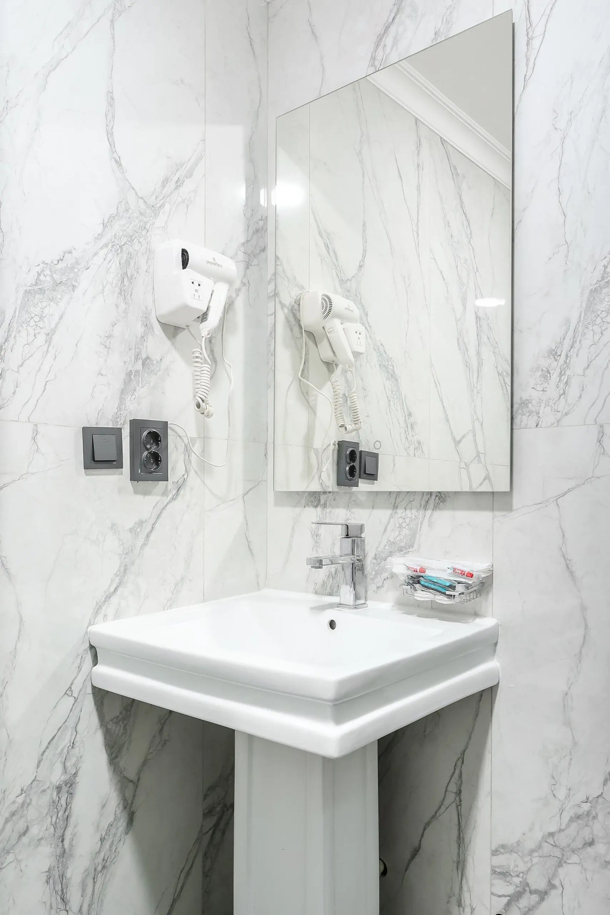 Отель Grand Opera