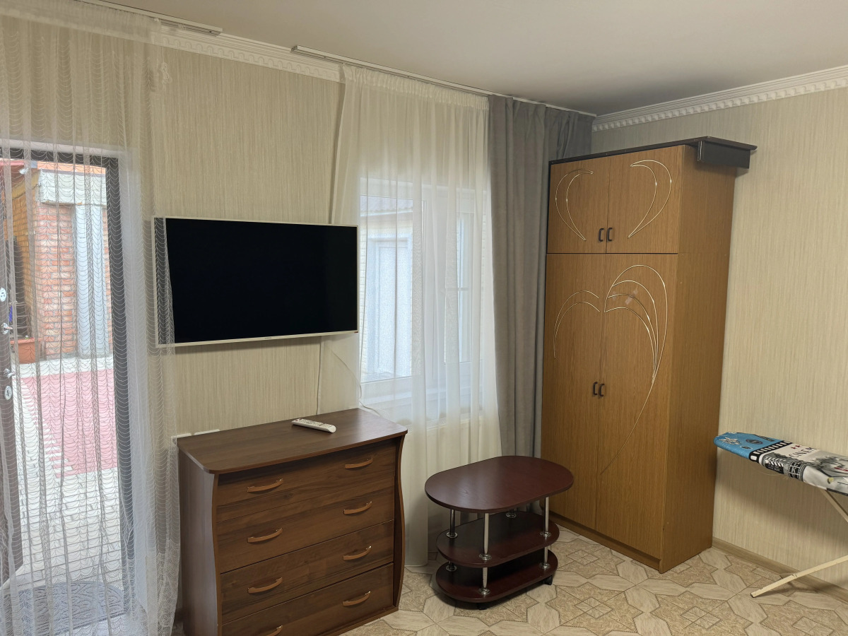 Апартаменты Коммунаров 50