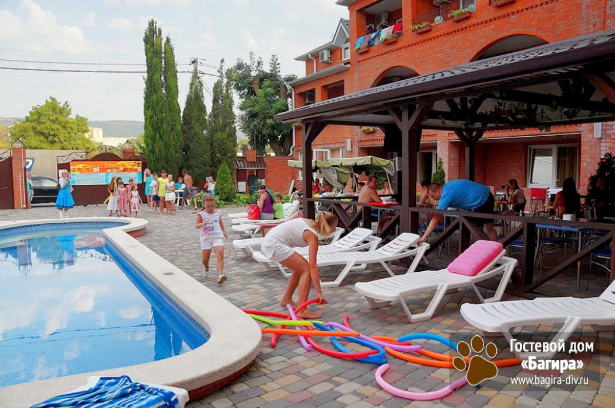 Отель Багира
