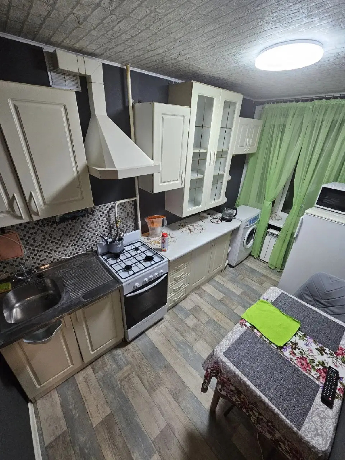 Апартаменты L.V.H Красноармейский проспект 4