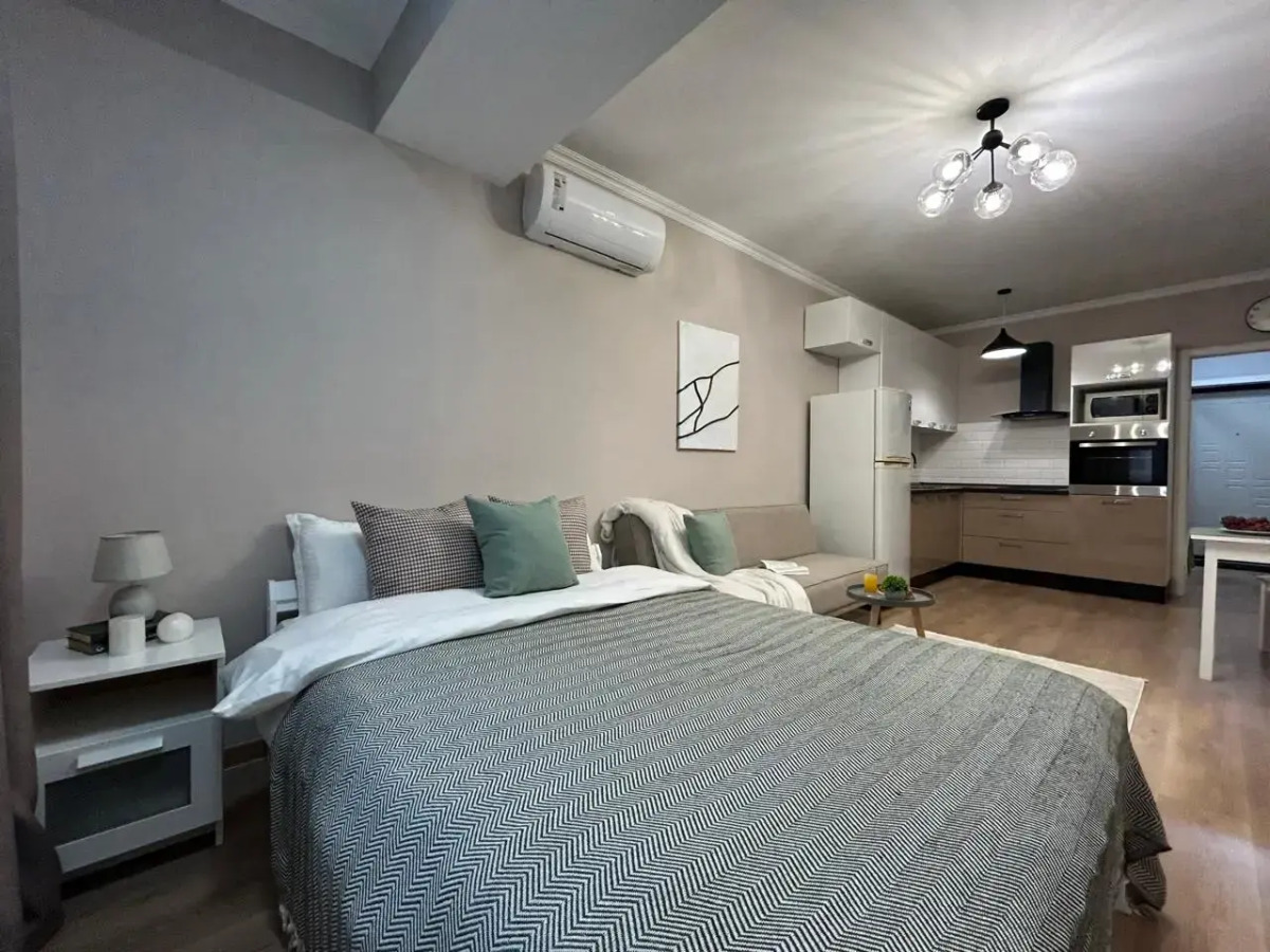 Апартаменты Нежная и уютная студия Кашемир в сердце города