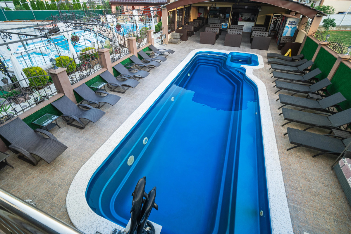 Отель Анютины Глазки