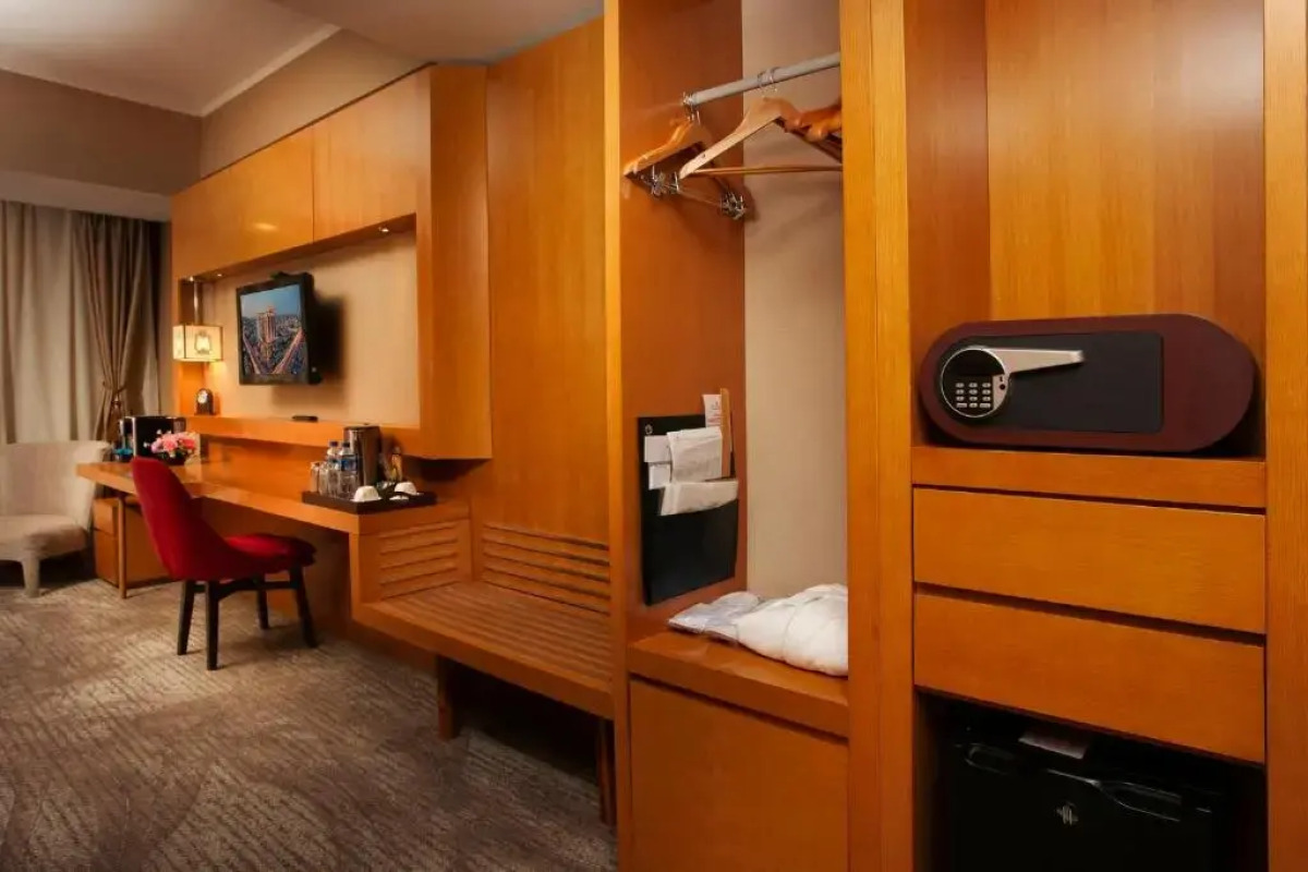 Отель Ramada by Wyndham Ulaanbaatar Citycenter