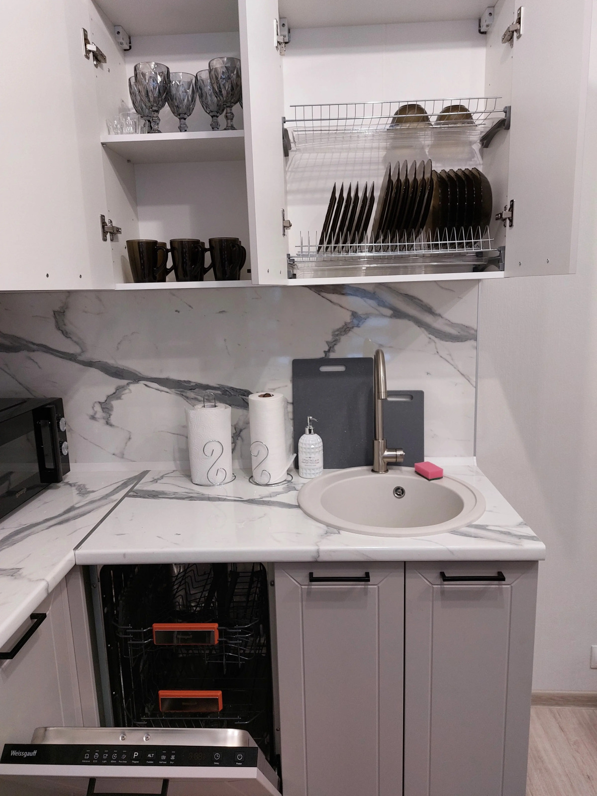 Квартира на улице Сергея Жадобкина 13