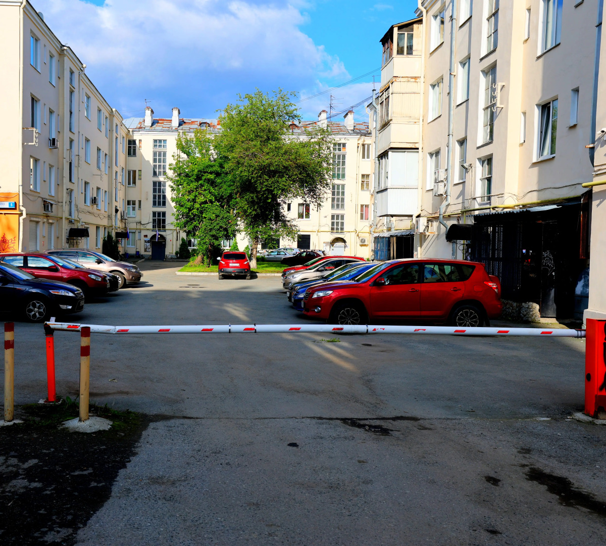 Квартира Стильная Современная с Проектором для Уютных Вечеров в Историческом Центре Города