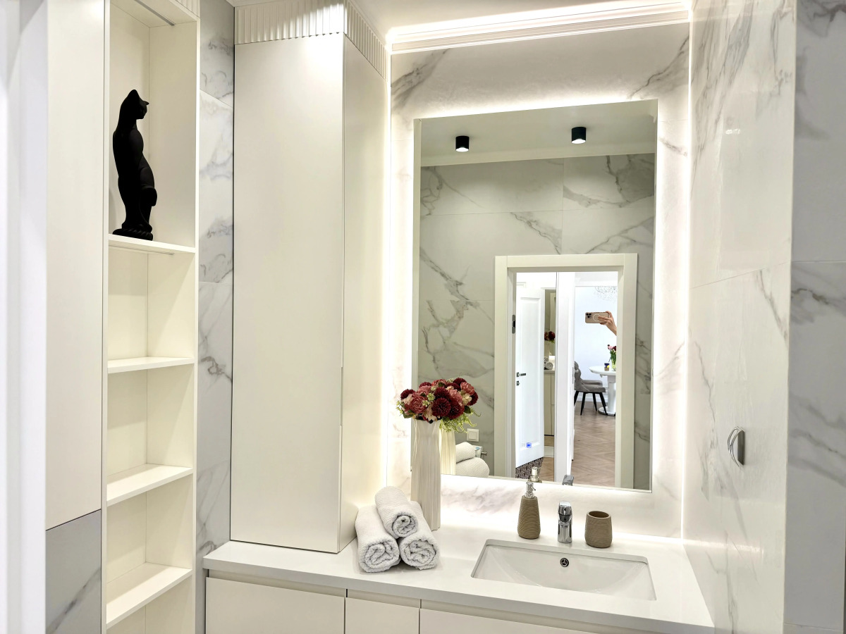 Квартира Роскошная с Дизайнерским Люкс Решением и Видом на Реку и Москва-Сити