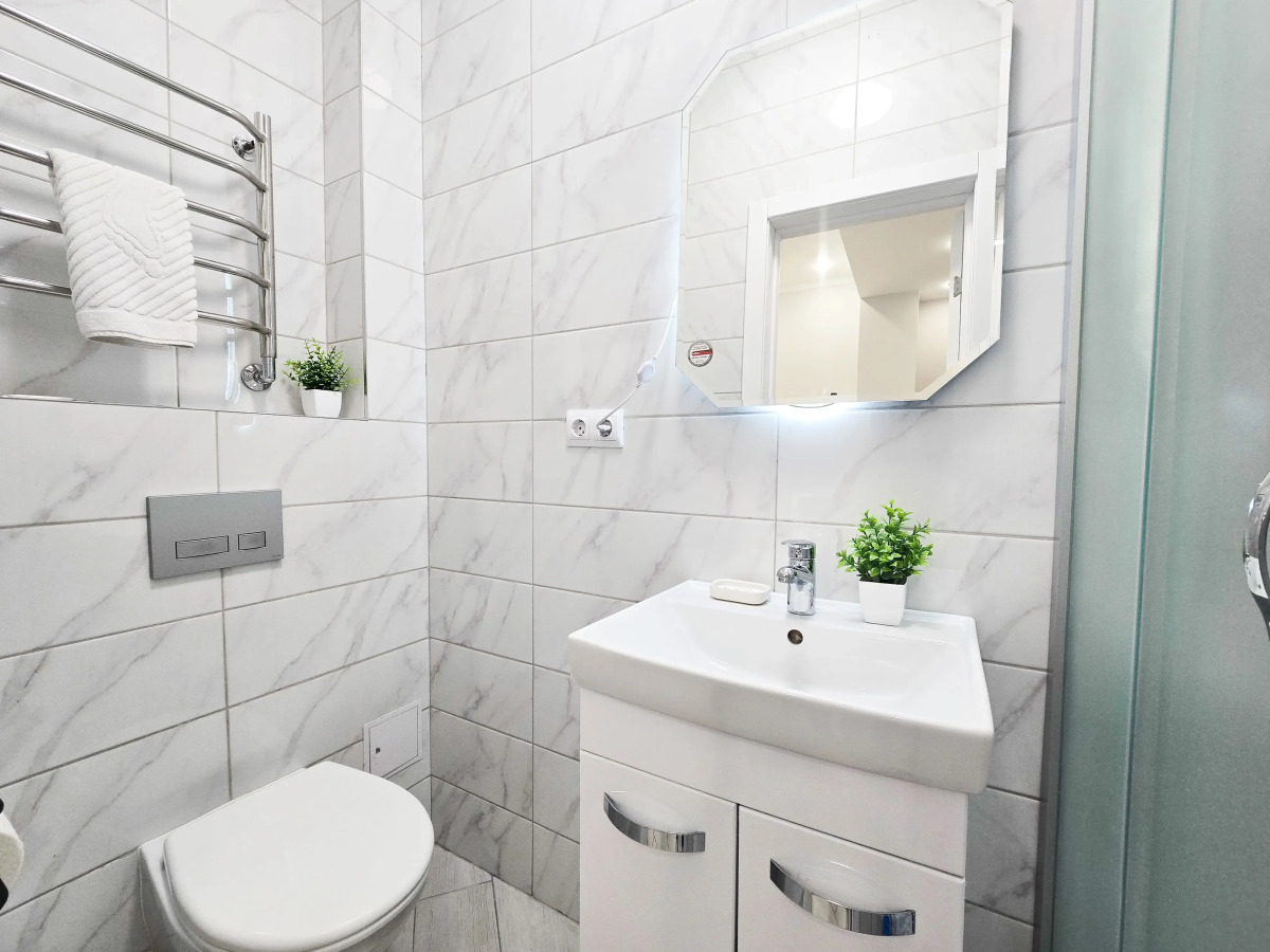 Квартира Стильная студия для 3х человек с кроватями и зоной отдыха на улице