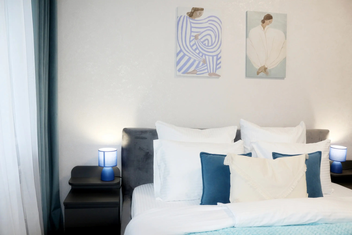 Квартира NiceAparts Евротрешка на Бурмакинской 7