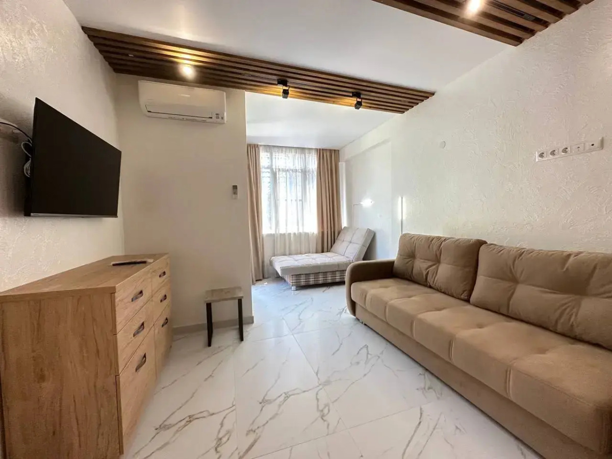 Апартаменты Актер House