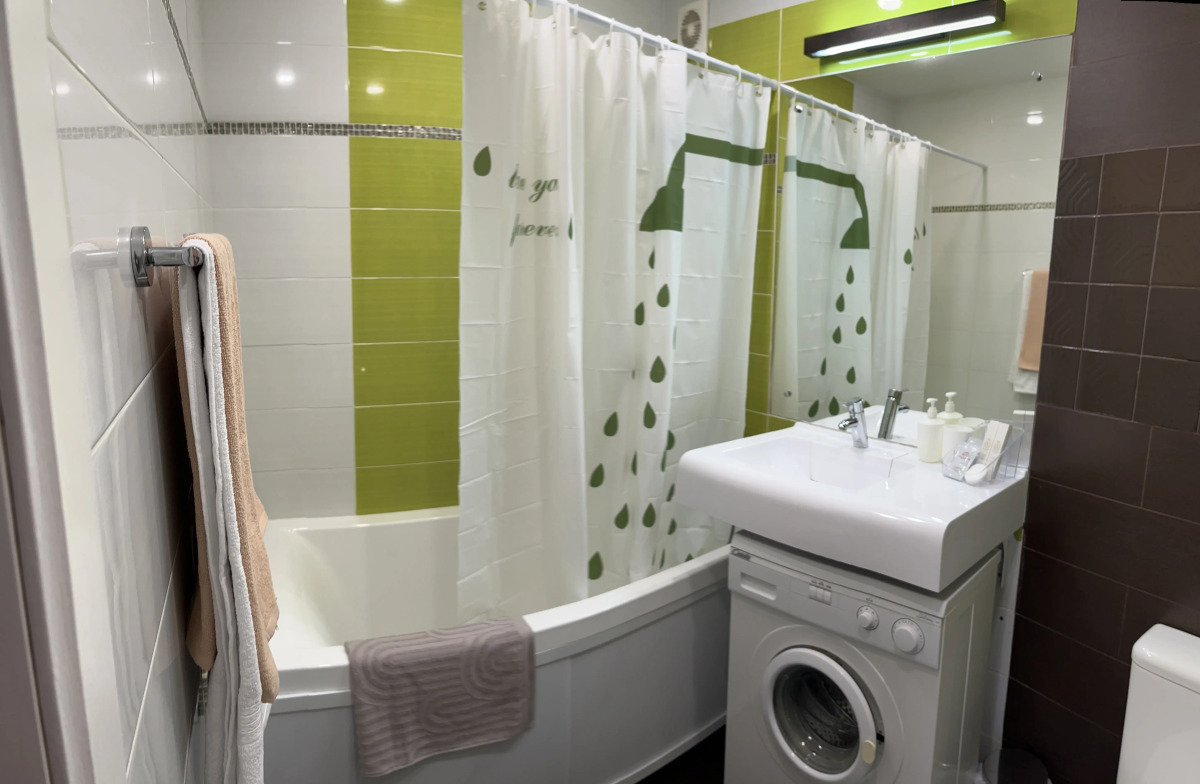 Квартира просторная 2-х комнатная на Центральной площади