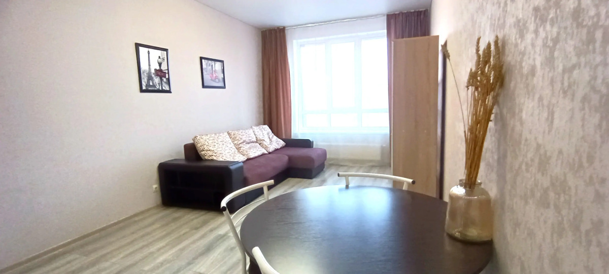 Апартаменты 100 Ночей на Комсомольском 122В