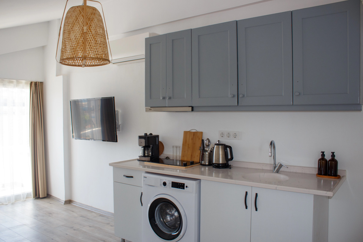 Отель Aloha Suites