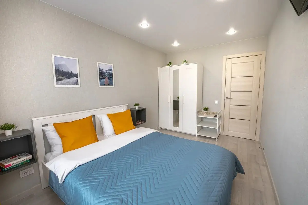 Апартаменты TopHouse на Красного Знамени 91 двухкомнатные