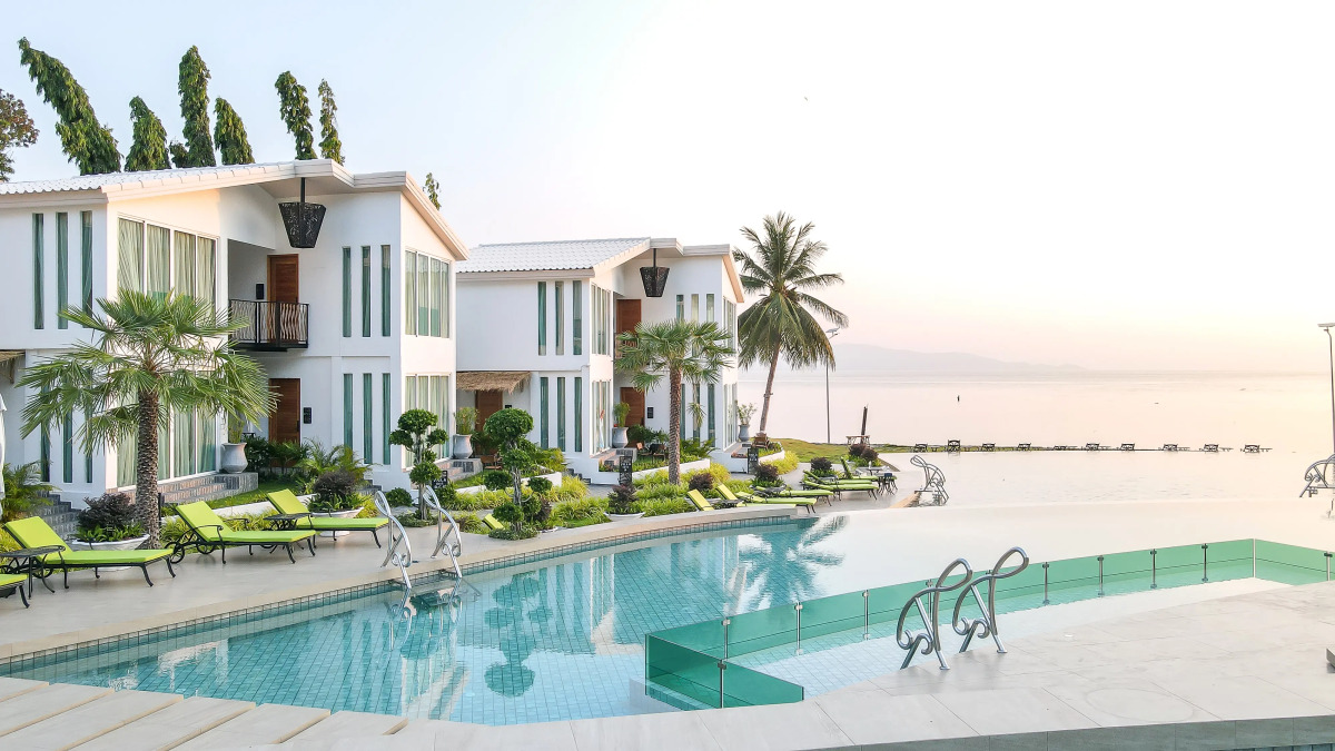 Отель Vannee Golden Sands Resort