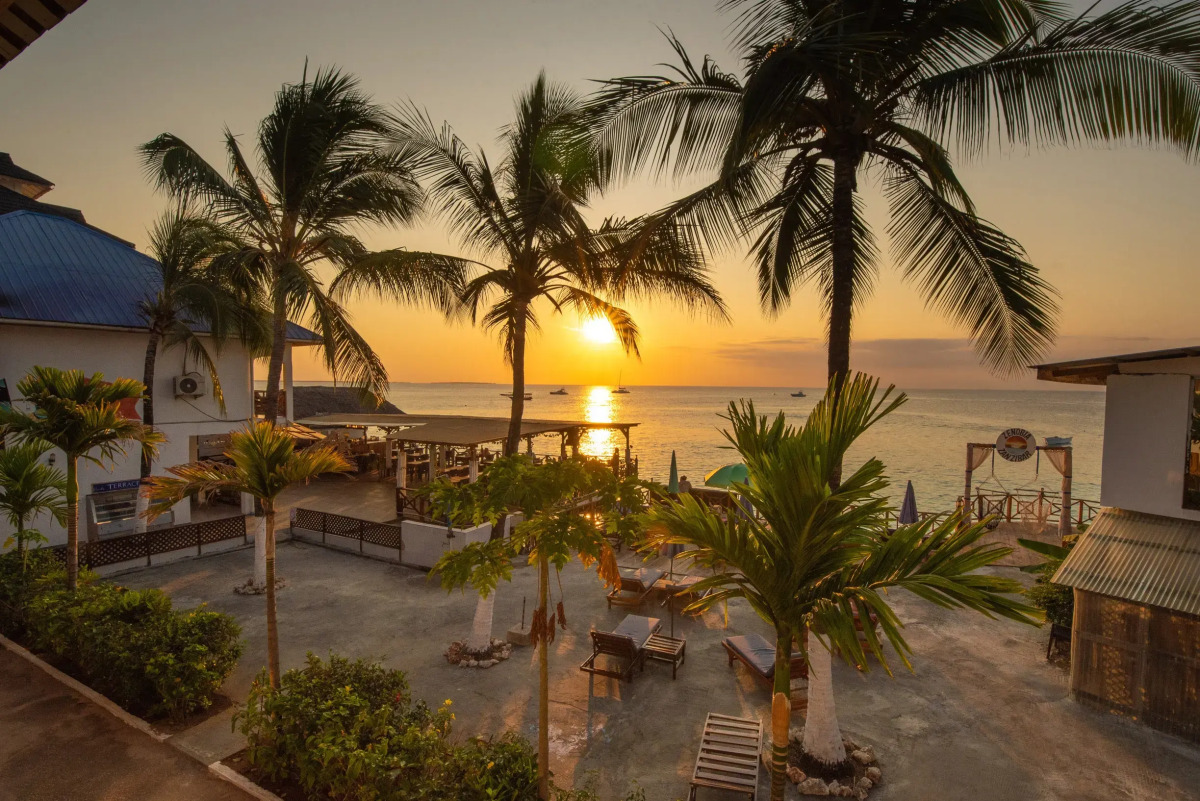 Отель Zenobia Beach Resort