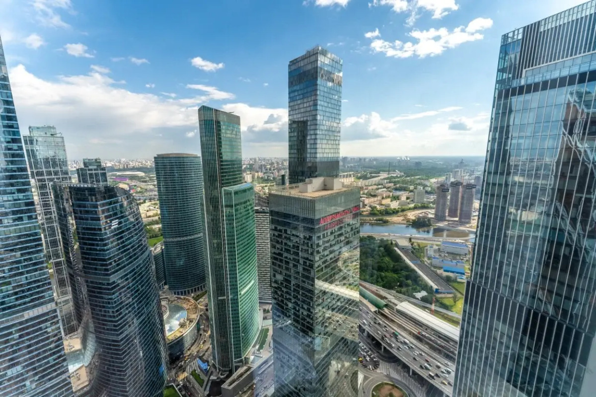 Апартамент на 63 этаже с видом на башни