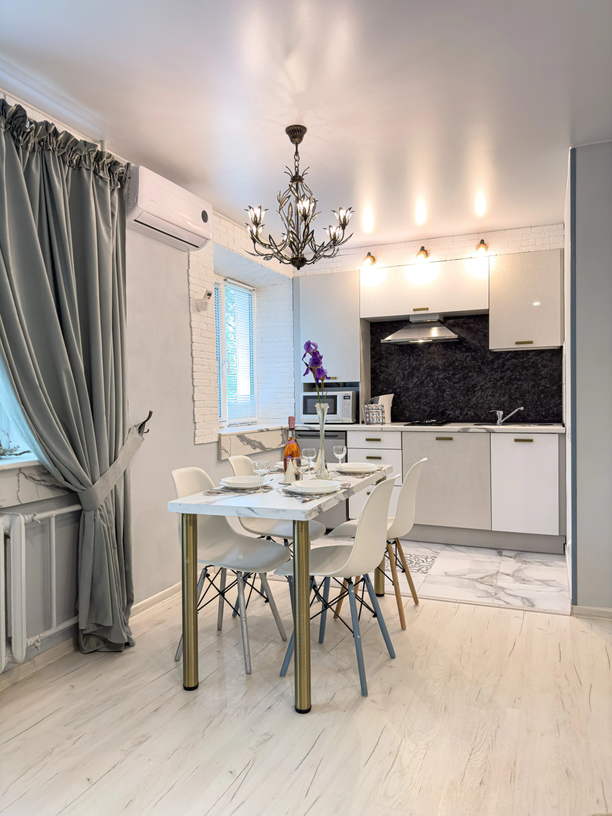 Апартаменты Окно в Историю