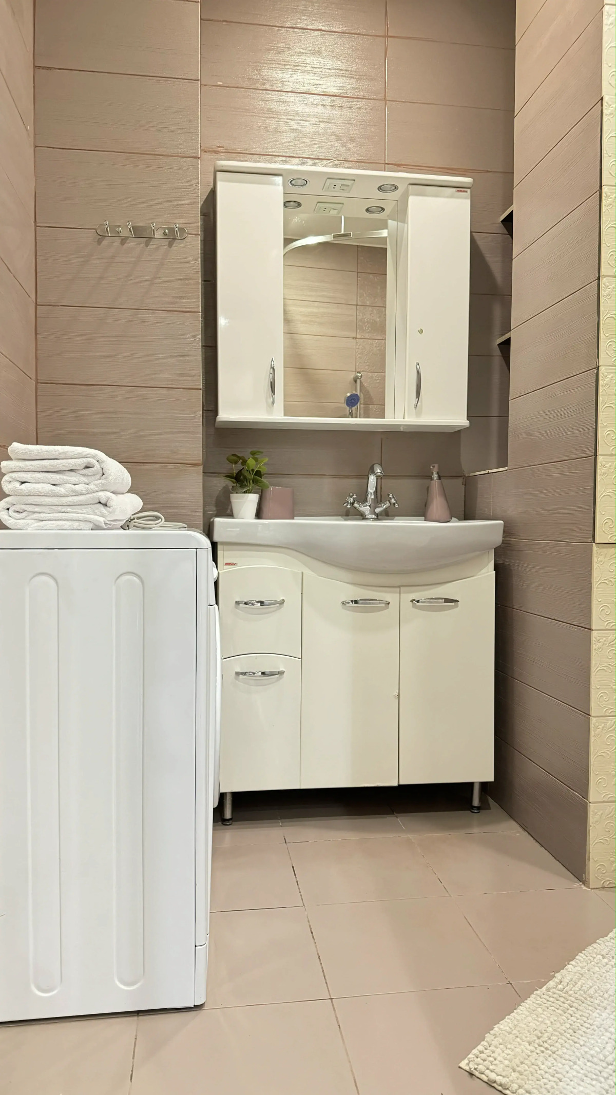 Апартаменты Евродвушка с джакузи рядом с Крокусом