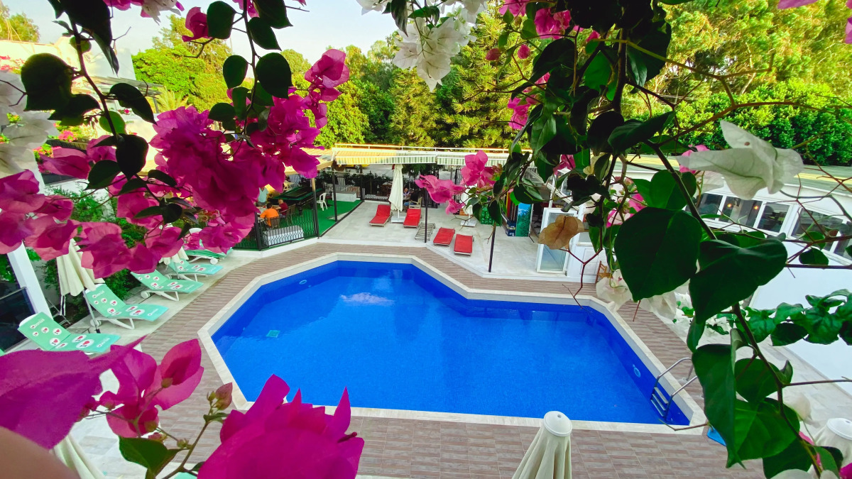 Отель The Hello