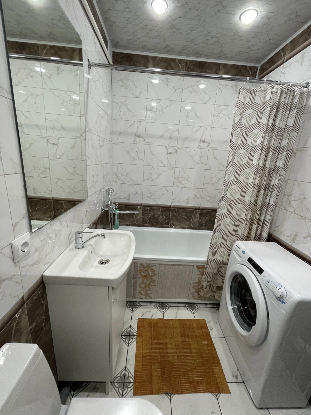 Апартаменты на Проспекте Строителей 27-4