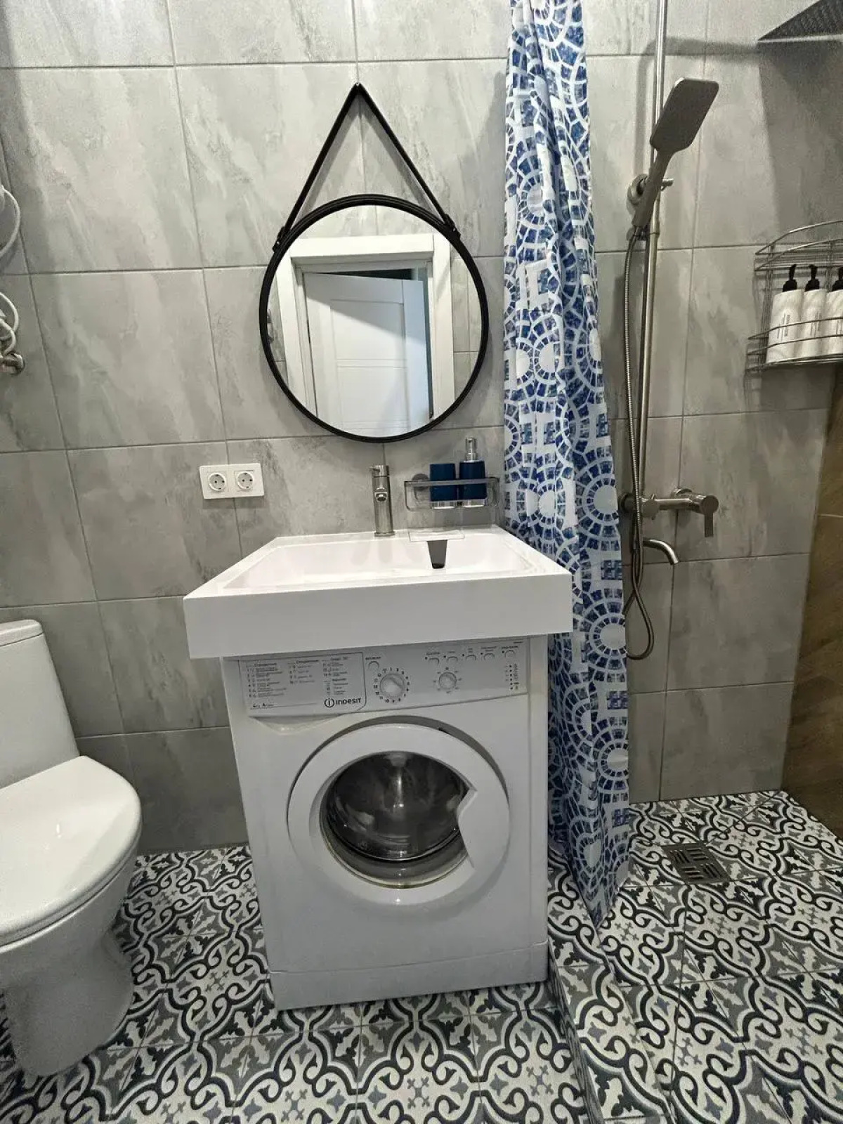 Апартаменты Moon Tower  стильная студия в центре