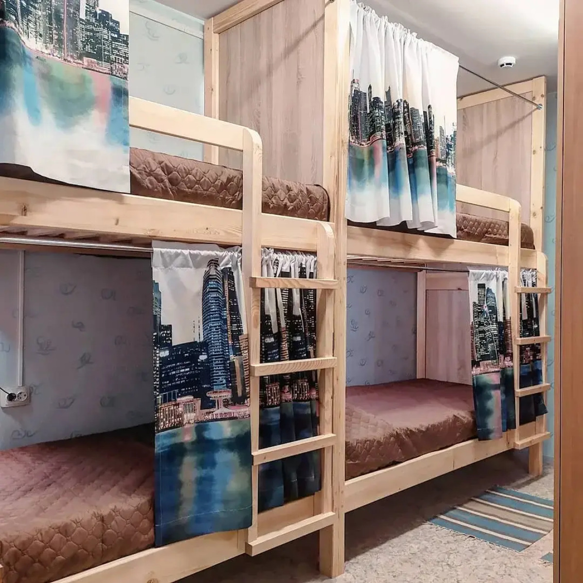 Хостел Флора