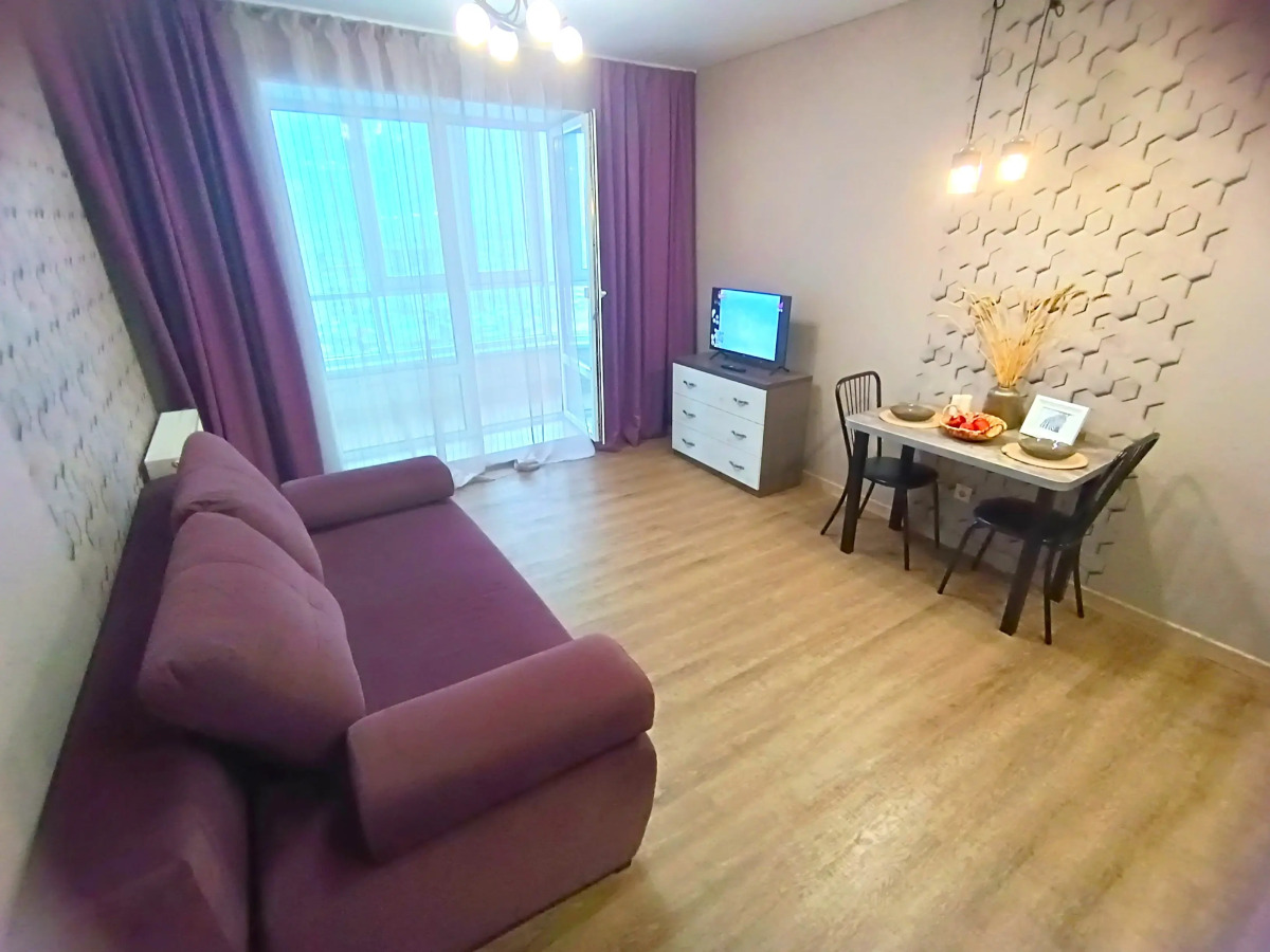 Апартаменты 100 Ночей на Песчаной 171