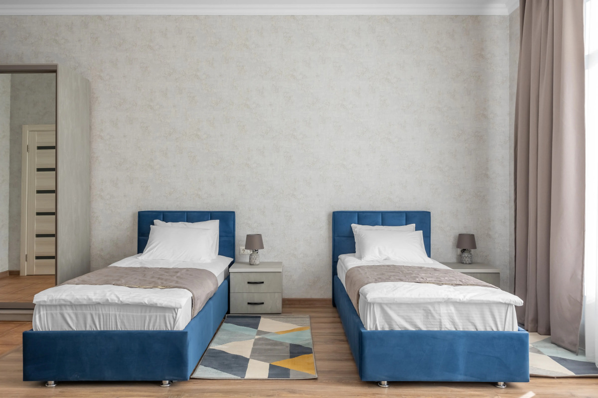 Отель Харес