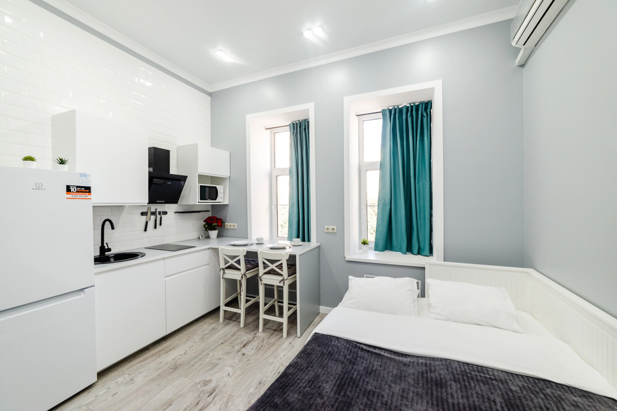 Narodnaya 14s1 (01) Apartments