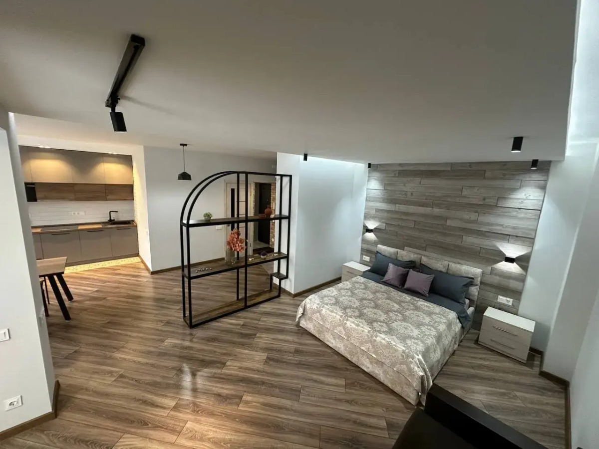 Апартаменты 105 около арбата с видом на горы