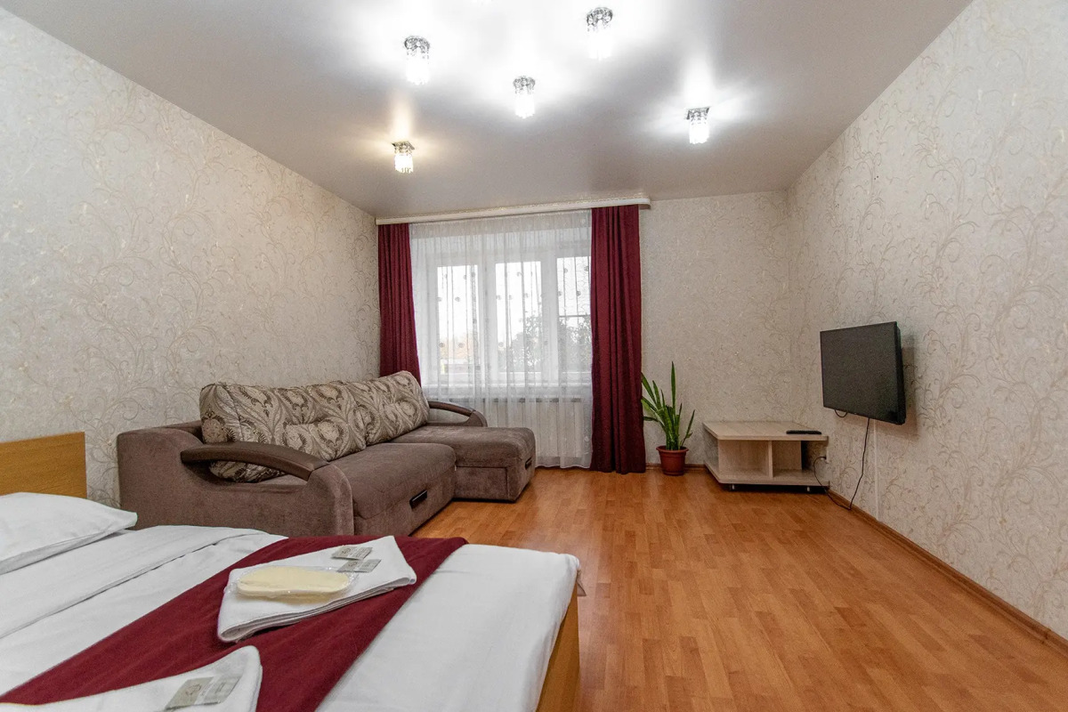 Апартаменты "Просторная 1 комнатная на Соколова"