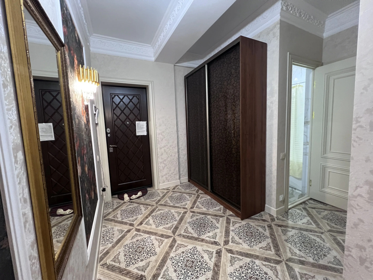 Квартира у набережной Ленина 39