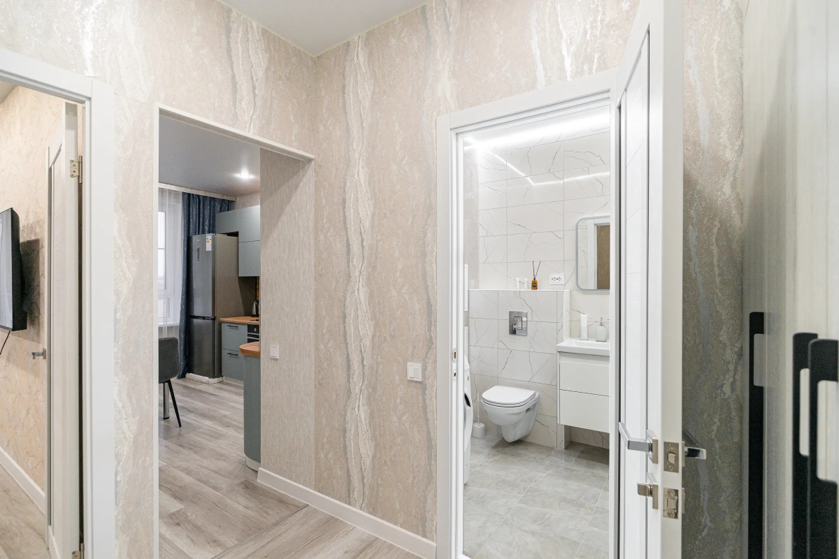 Апартаменты с панорамными окнами на набережной реки