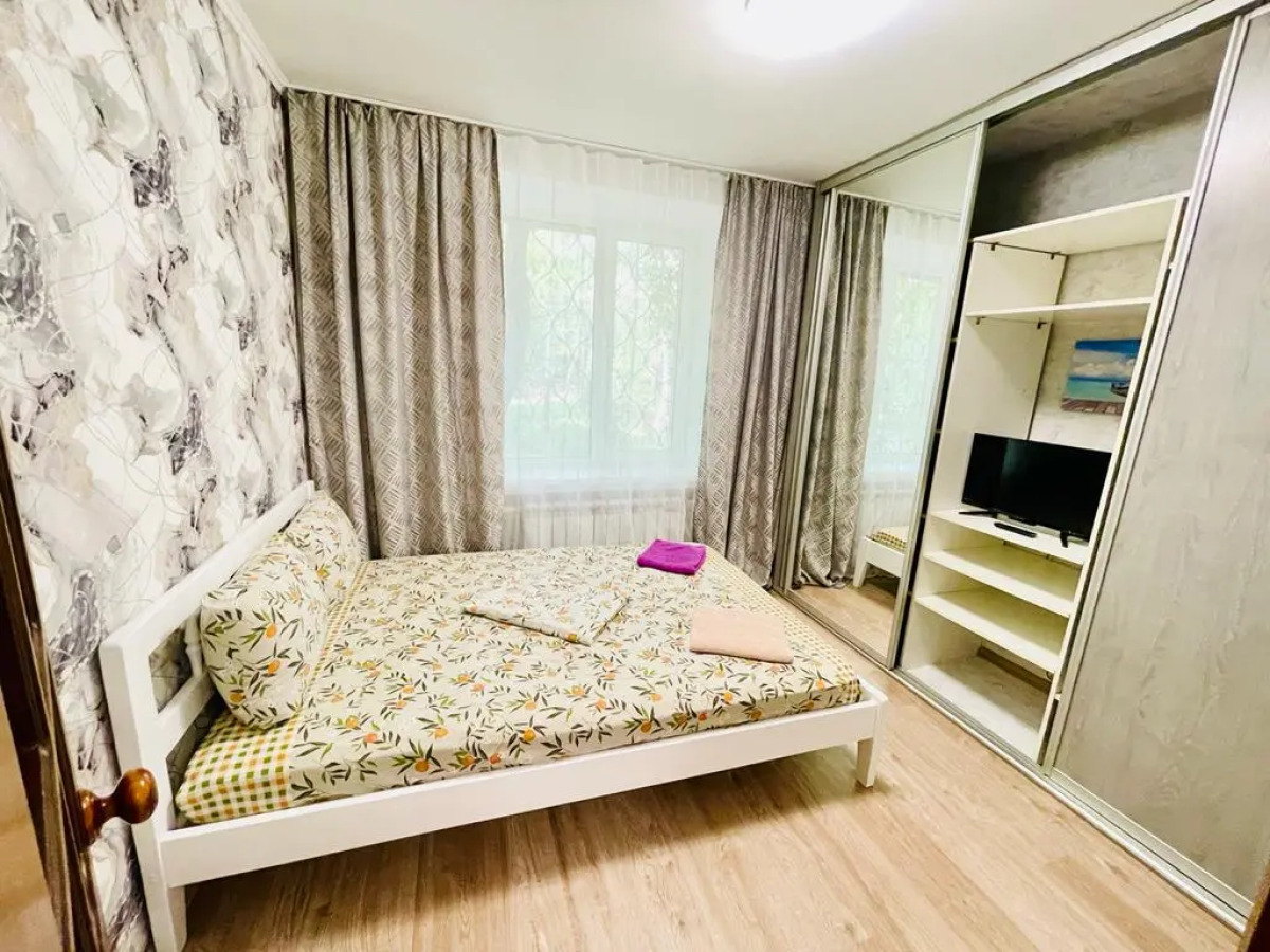 Квартира HotelRoom24 Большой Кондратьевский 8