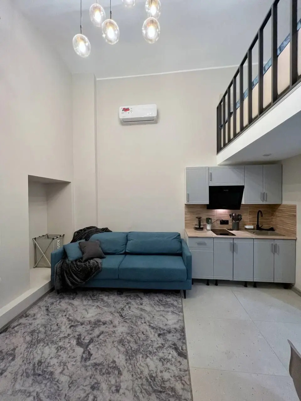 Двухуровневые апартаменты Aurora у метро Бауманская