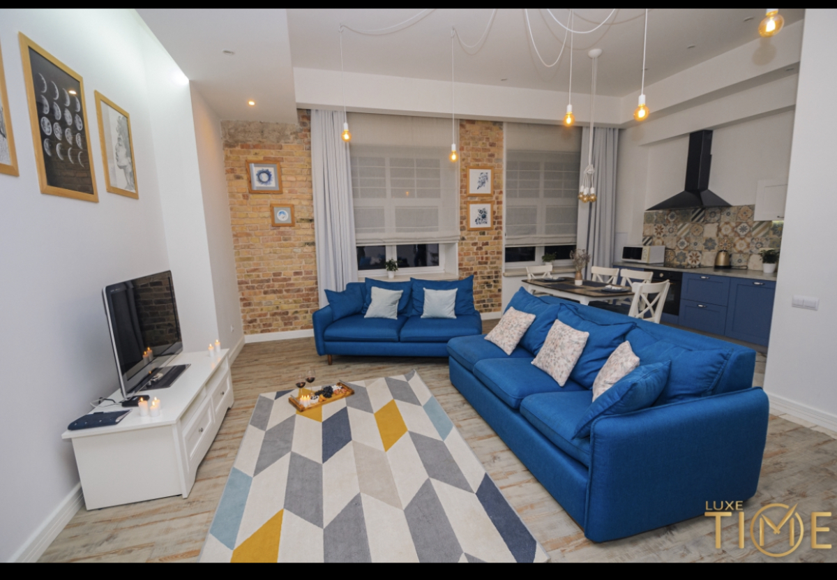 Апартаменты в центре «кинотеатр для двоих»