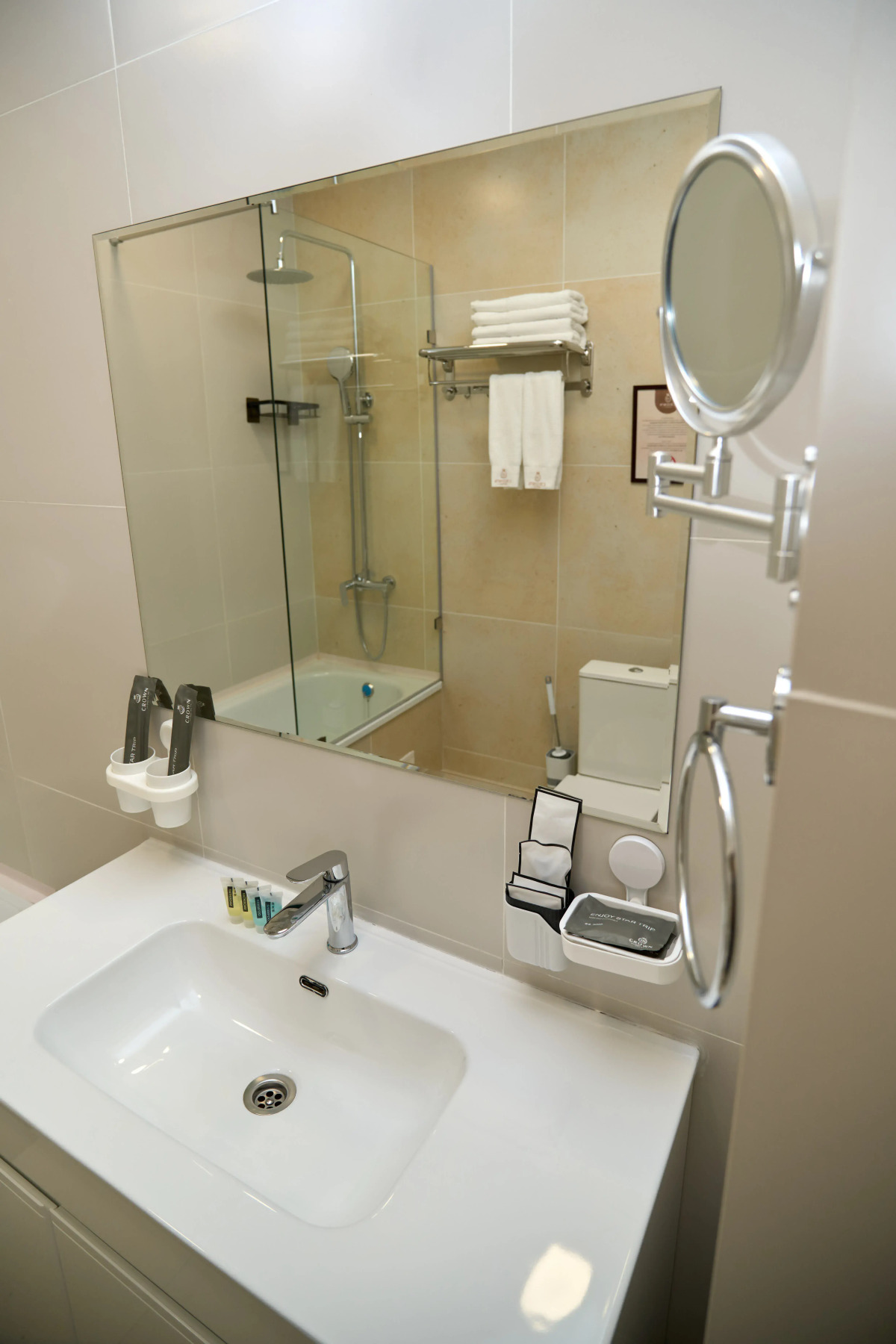 Отель Crown Hotel Bishkek