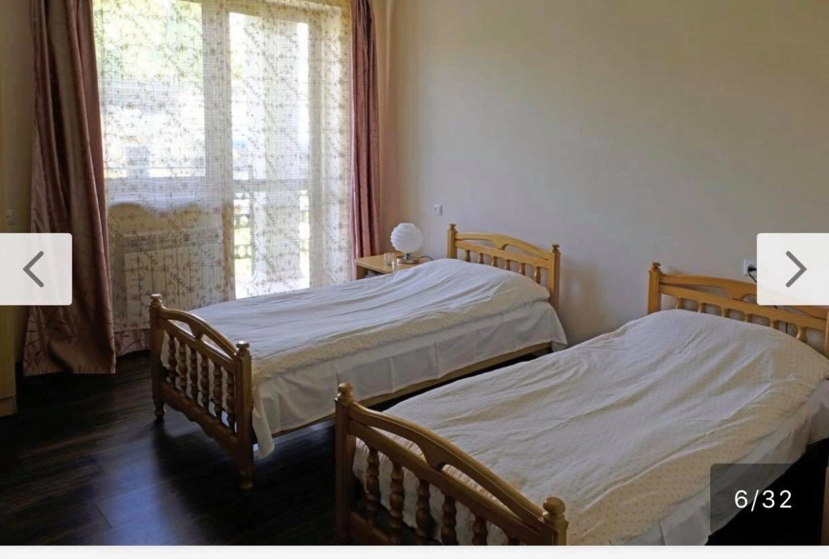 Отель Chez Yvette