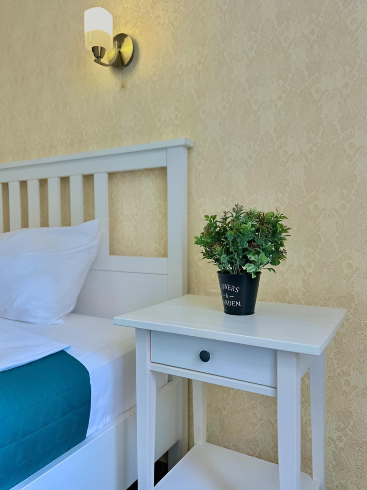 Улучшенные трехкомнатные апартаменты с террасой