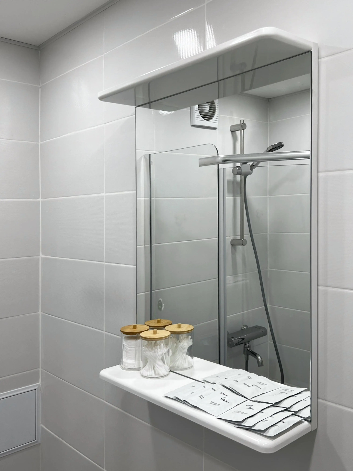 Апартаменты Granada Комфортная Евро-двушка в центре города с новым дизайнерским ремонтом