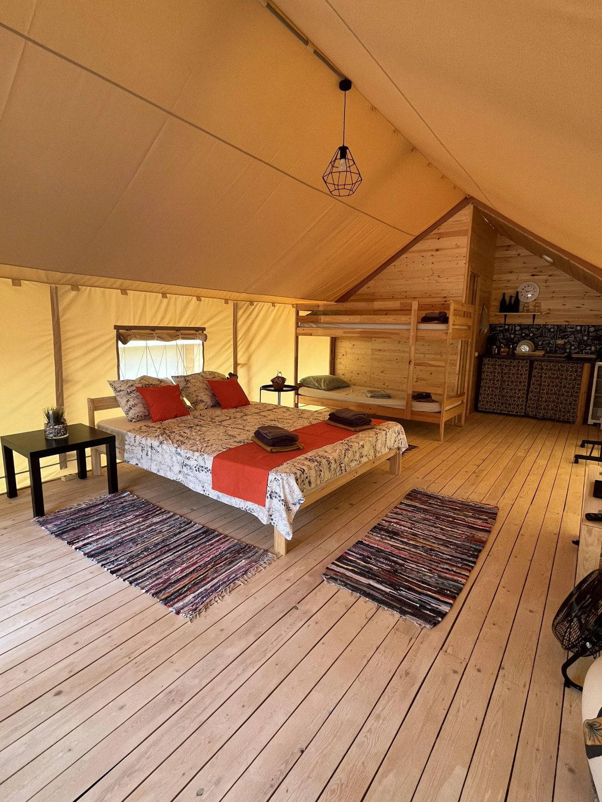 Глэмпинг Гости