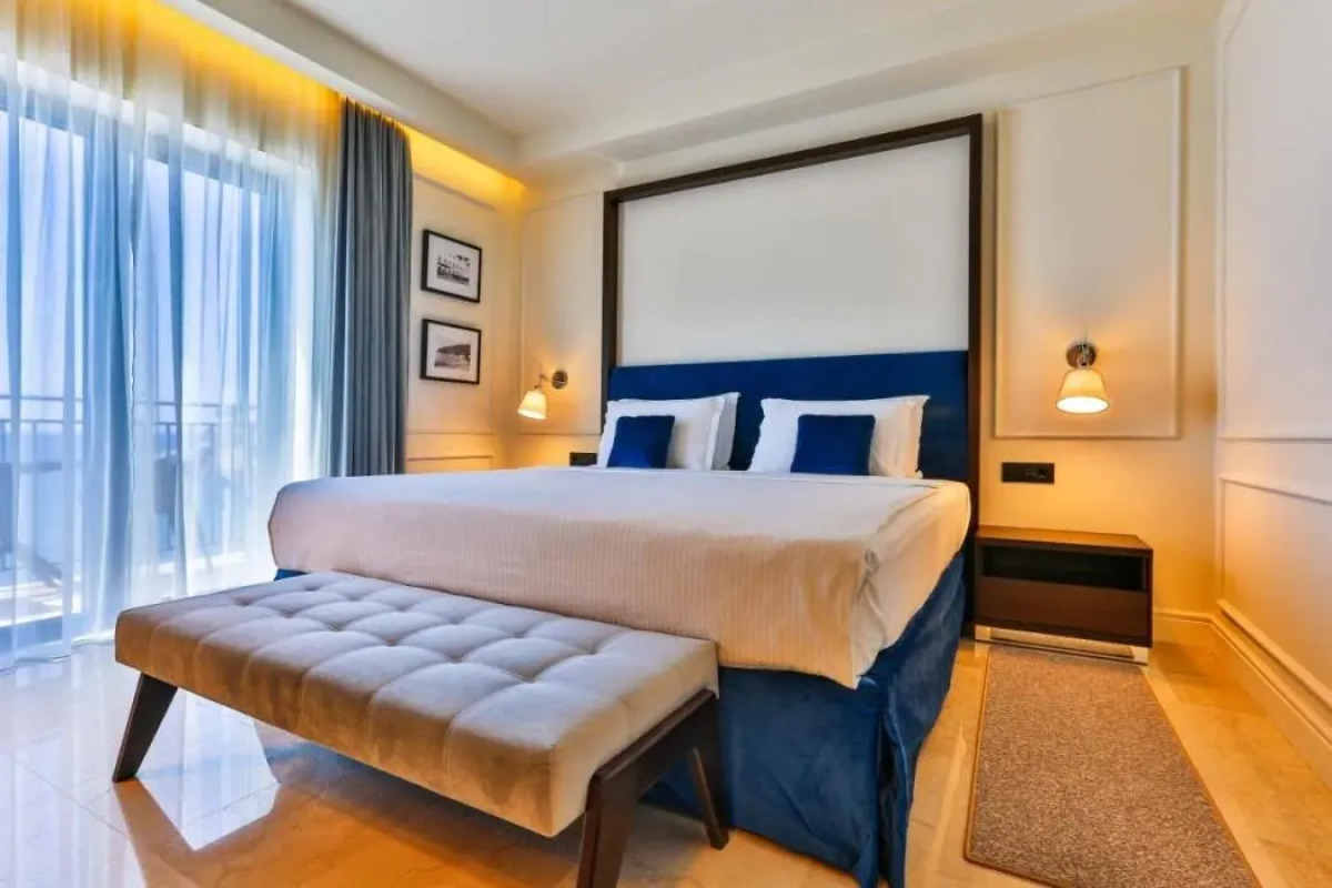 Отель California by Aycon