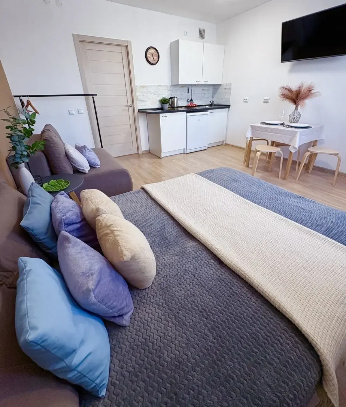 Апартаменты 461 Академика Парина 41