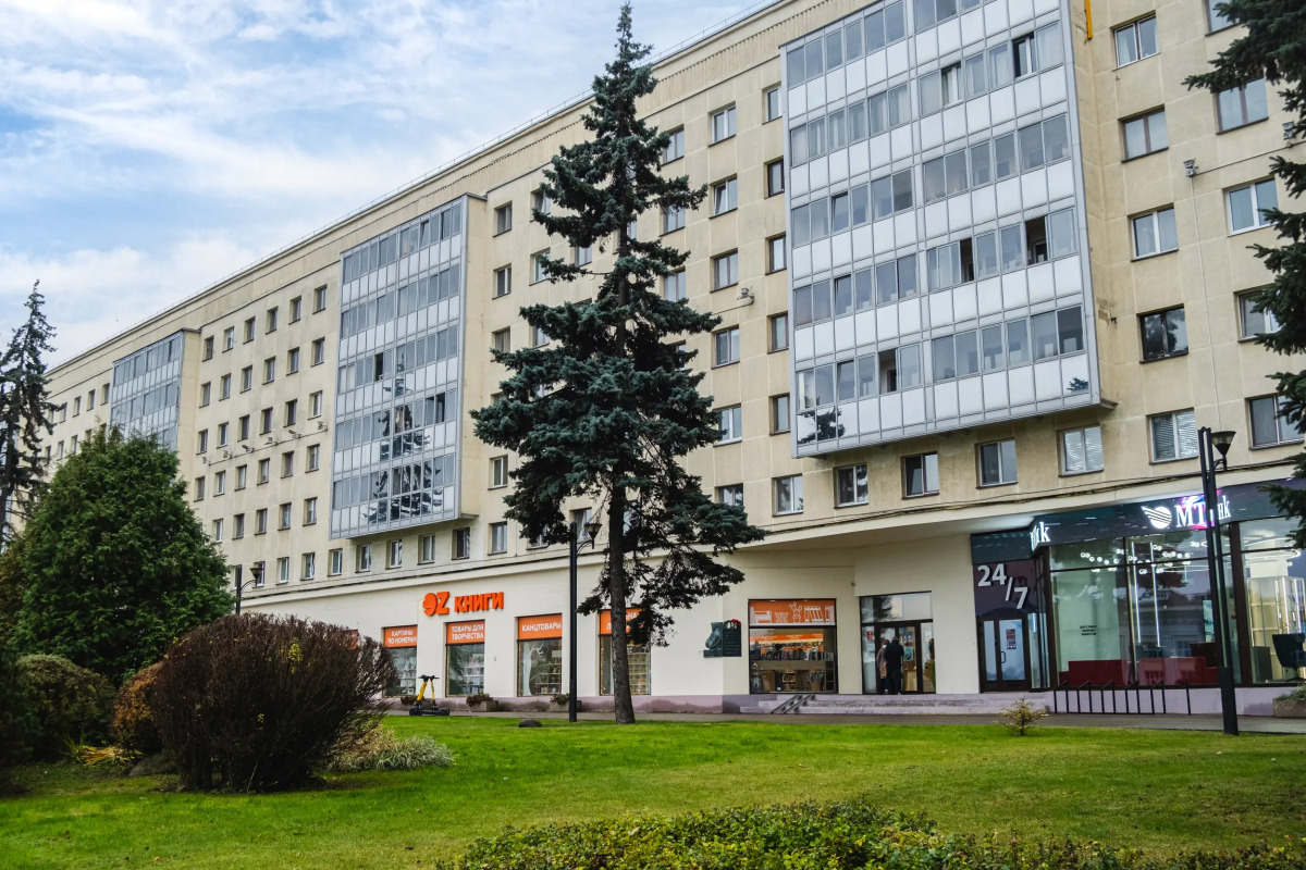 Апартаменты в Центре Минска с Видом на Реку Свислочь