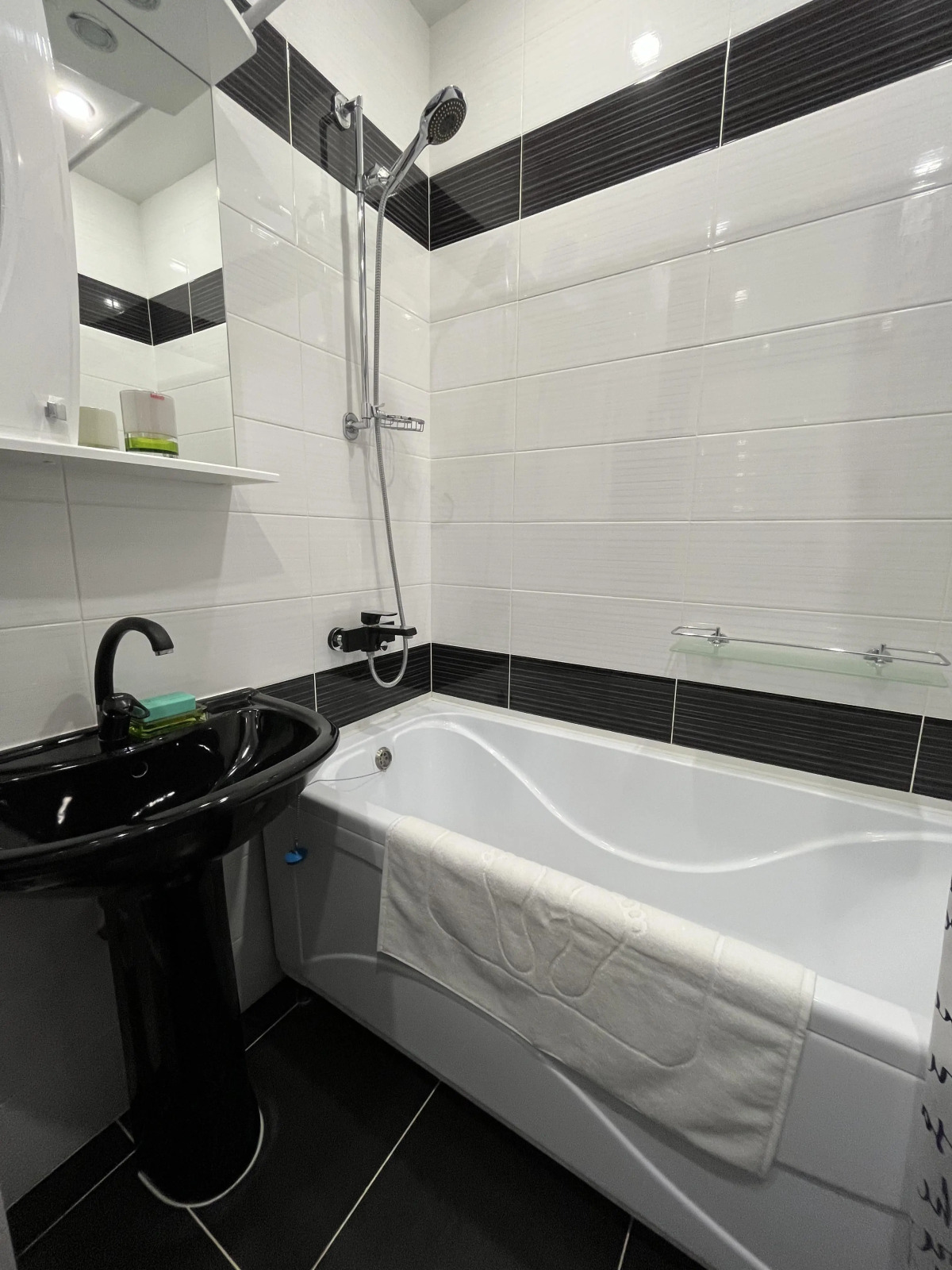 Однокомнатная квартира 40 кв.м на Набережной нефтяников 6