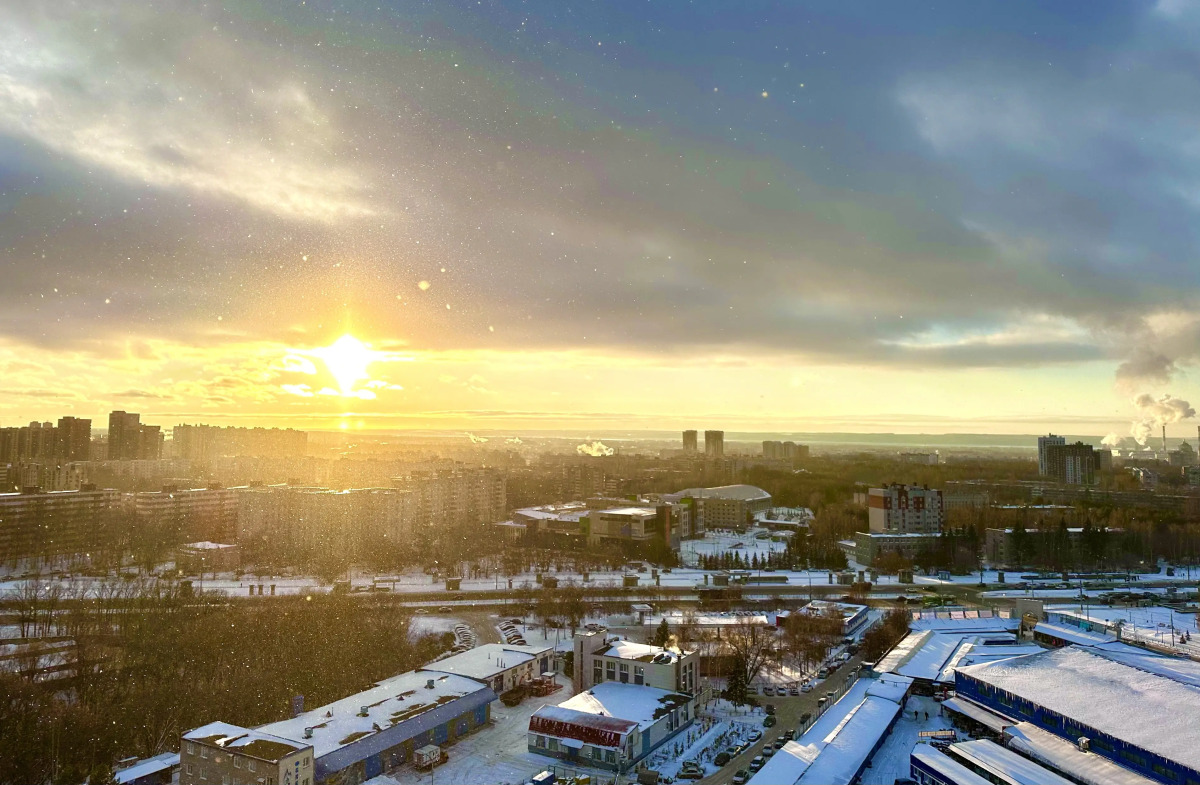 Квартира Рядом с Метро и Видом на Закат