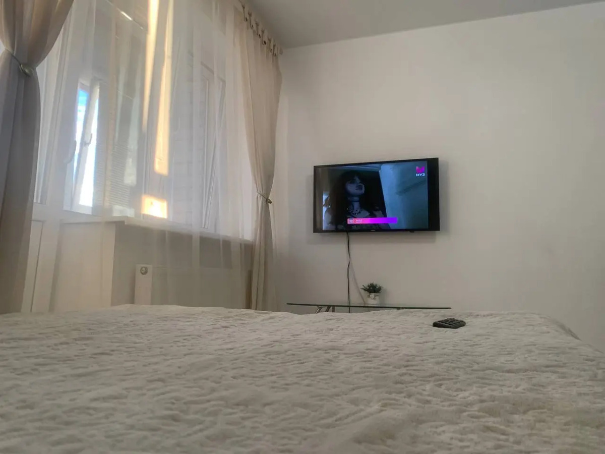 Квартира Уютная квартира- студия в Заречье с видом на достопримечательность городасуа