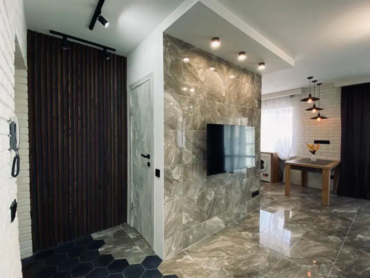 Апартаменты Современные на улице Коммунаров